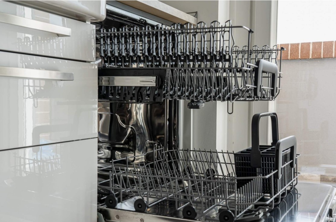 dishwasher in uae